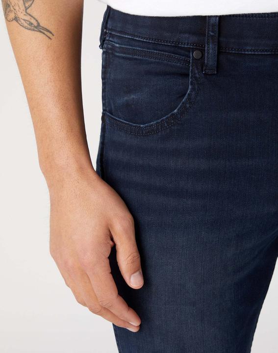 Actual product image Wrangler Greensboro medium stretch jeans (W31/L34)