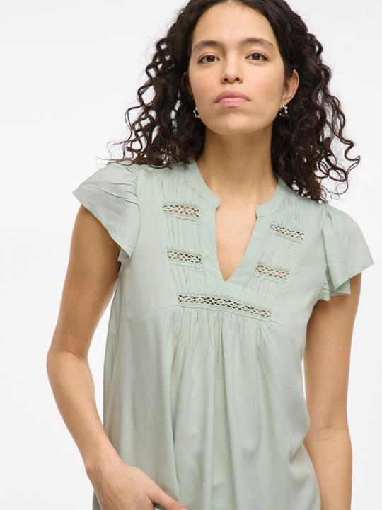 Actual product image Vila VIVISIA V-Ausschnitt Oberteil mit angeschnittenen Ärmeln (34)