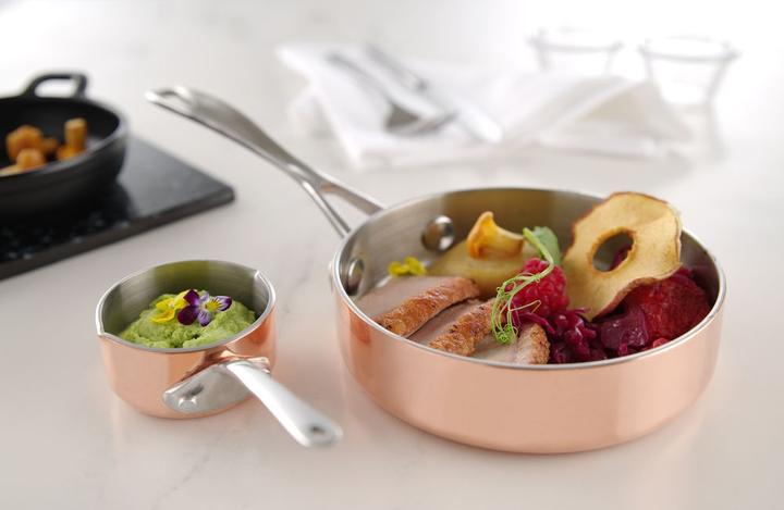 Produktbild Gastro Hero Miniatur Kasserolle mit Ausgiesser (7.50 cm, Stielkasserolle, Aluminium, Edelstahl, Kupfer)