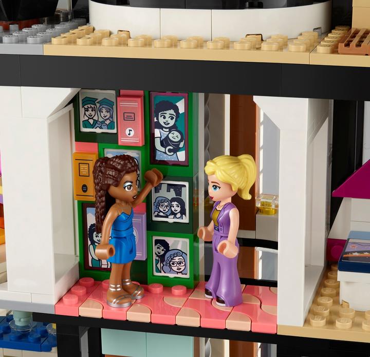 Immagine prodotto LEGO Andrea's Modern Mansion (42639, LEGO Friends)