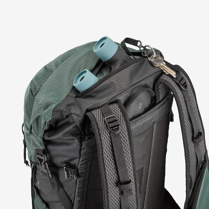 Actual product image Quechua MH500 (22 l)