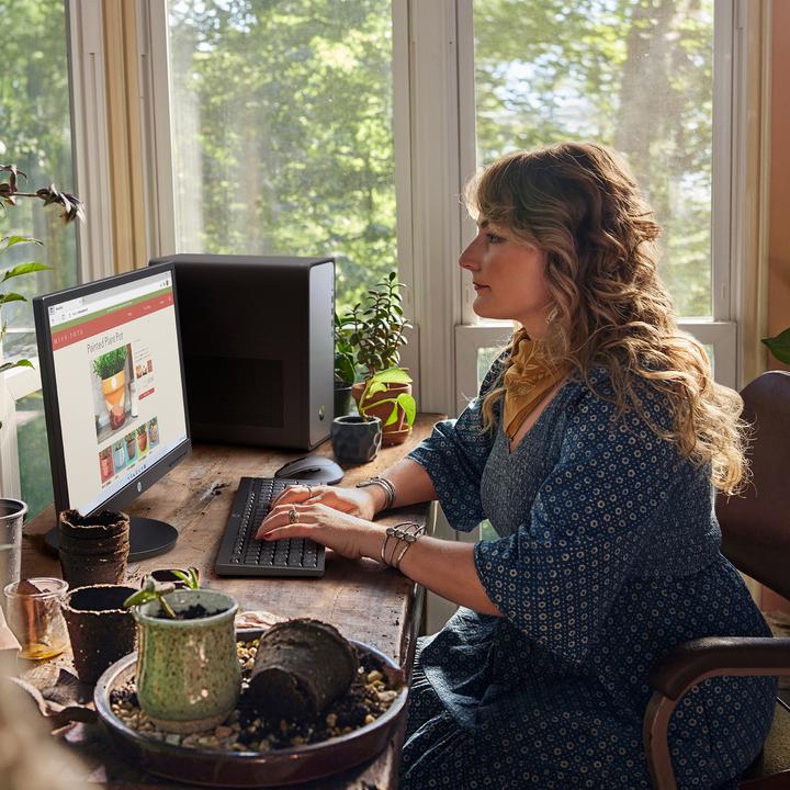 Actual product image HP OmniDesk Desktop M02-0051nc PC (Intel Core i5-14400, 16.38 GB, 512 GB, UHD Graphics 730)