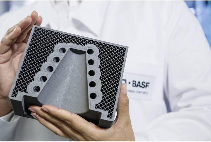 Immagine prodotto Basf Ultrafuse 316L 1,75 mm 3.000 g (Metallo, 1.75 mm, 3000 g, Grigio)