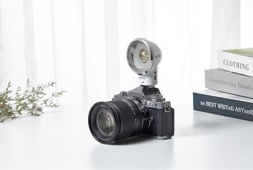 Image du produit Godox Retro-Kamerablitz (Olympus, Fujifilm, Canon, Sony, Nikon)