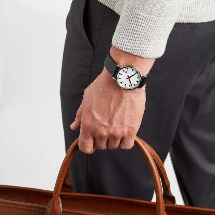Immagine prodotto Mondaine Classic Pure (Orologio da polso analogico, Fatto in Svizzera, 36 mm)
