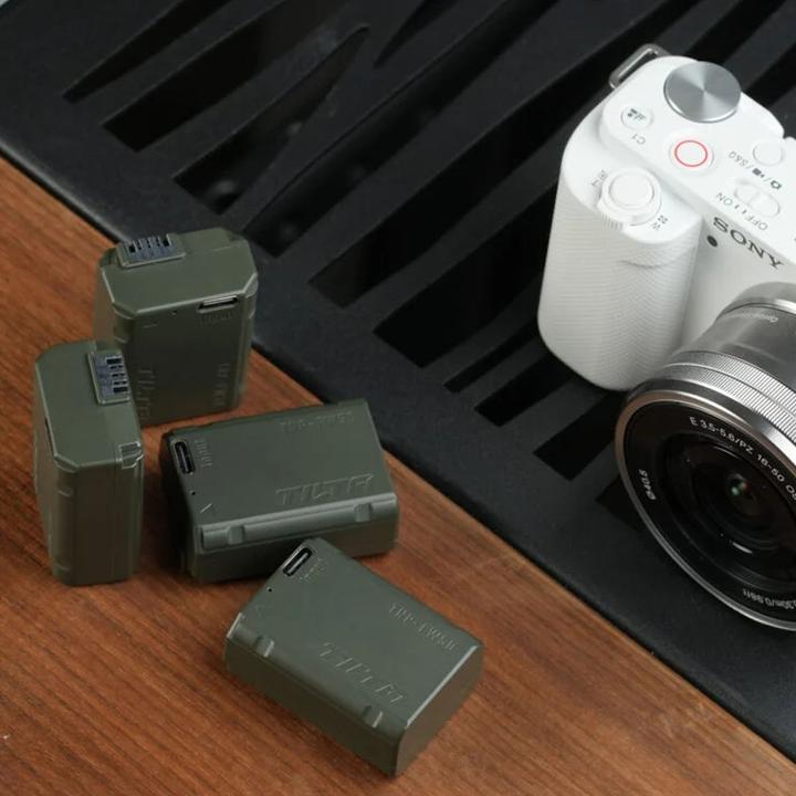 Immagine prodotto Tilta NP-FW50 Battery with USB-C (Batteria della fotocamera)