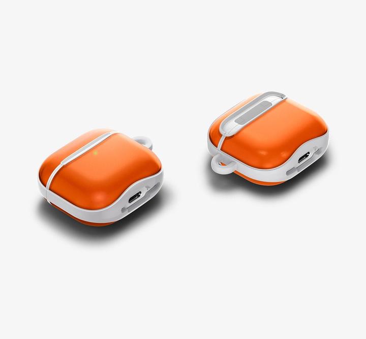 Actual product image Spigen Classic C1