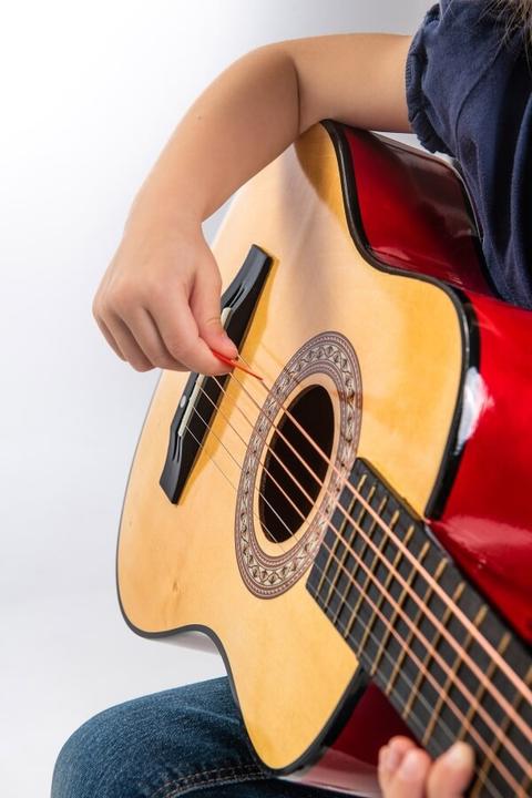 Actual product image Boogie Bee Gitarre (Multilingual)