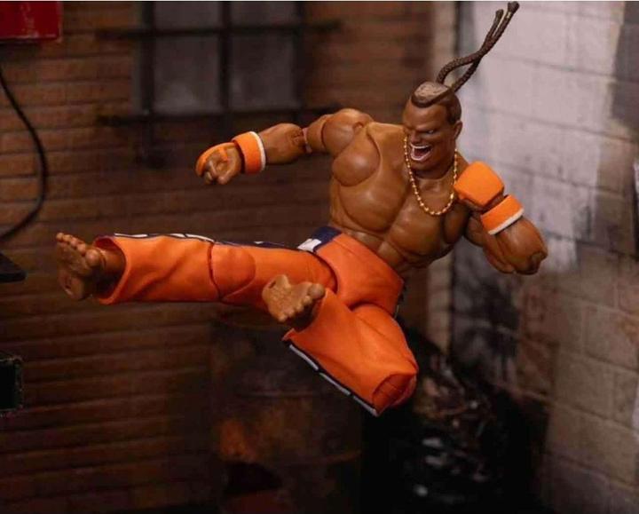 Actual product image Jada Street Fighter II Dee Jay 6" Figure