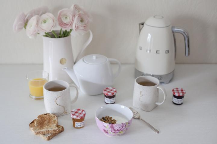 Actual product image Smeg 50's retro style with temperature control (1.70 l, EU plug)