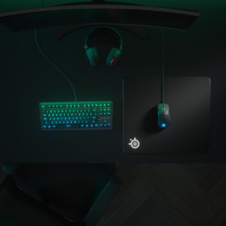 Actual product image SteelSeries QcK Edge (L)