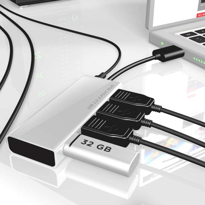Actual product image Club 3D Csv-1431 (USB-C, 4 Ports)