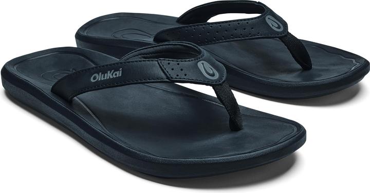 Actual product image OluKai Pili (42)