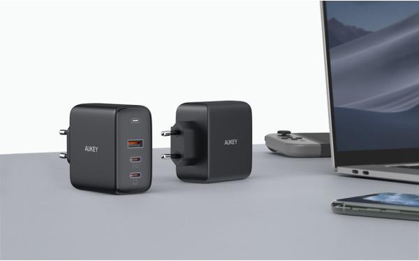 Actual product image Aukey Omnia Mix3 PA-B6S (90 W)