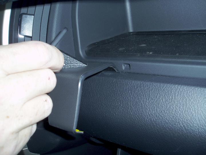 Actual product image Brodit 853478 Car mount Toyota Corolla Verso