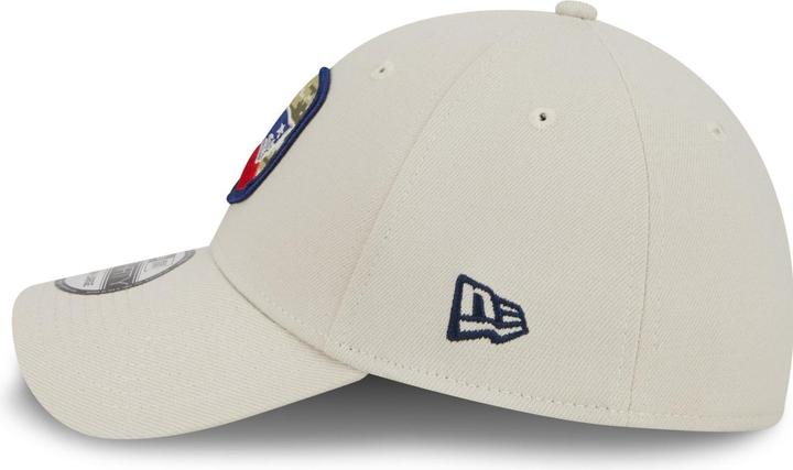 Actual product image New Era 39Thirty Cap Salute to Service New England Patriots (M/L)
