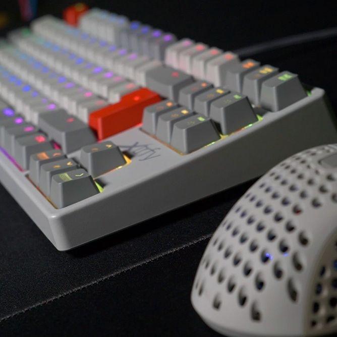 Actual product image CHERRY xtrfy K4 Retro (CH, Cable)