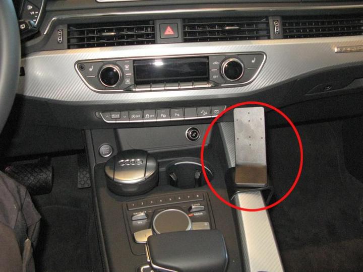 Actual product image Brodit ProClip Audi A4 Allroad/A5 year 17-23 uw