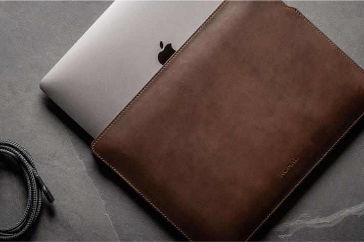Actual product image Nomad MacBook Pro Rustic (16", Apple, Universal)