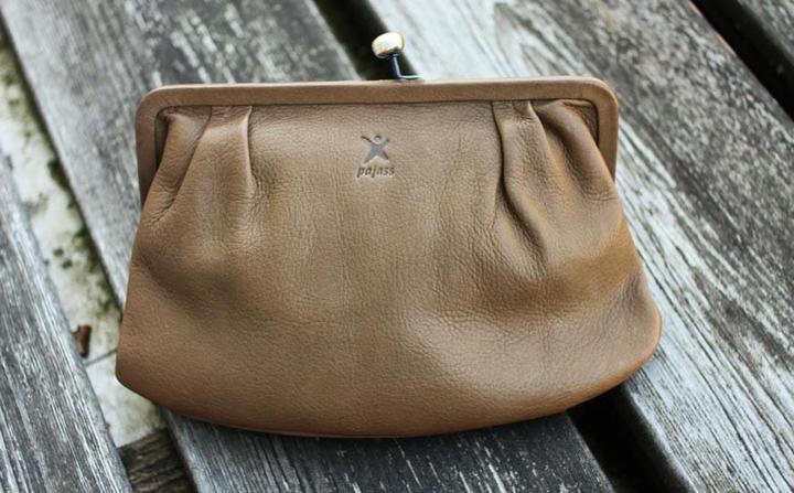 Pajass Clutch