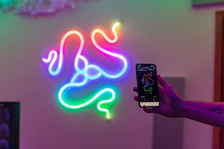 Produktbild Twinkly Flex Kabel (Mehrfarbig, 200 cm, Indoor)