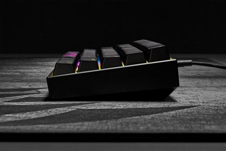 Actual product image Corsair K65 Mini (DE, Cable)