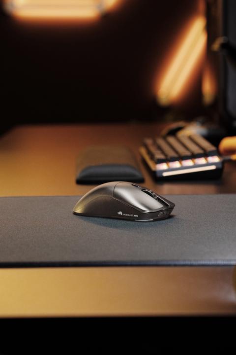 Actual product image Glorious PC Gaming Race O 2 PRO (Wireless, Cable)