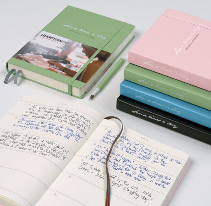 Produktbild Leuchtturm1917 Tagebuch Some lines a day (A5, Liniert, Harter Einband)