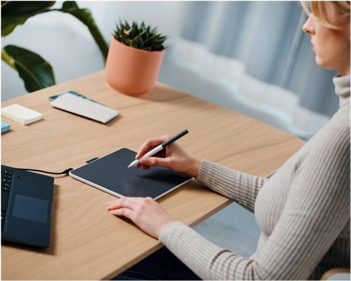 Produktbild Wacom One pen tablet medium - S