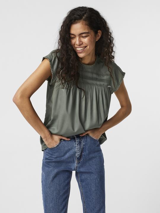 Immagine prodotto Vero Moda Top in pizzo con maniche corte (L)