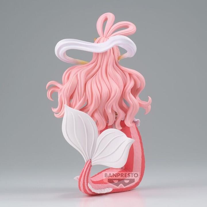 Actual product image Banpresto One Piece - Princess Shirahoshi Glitter & Glamours