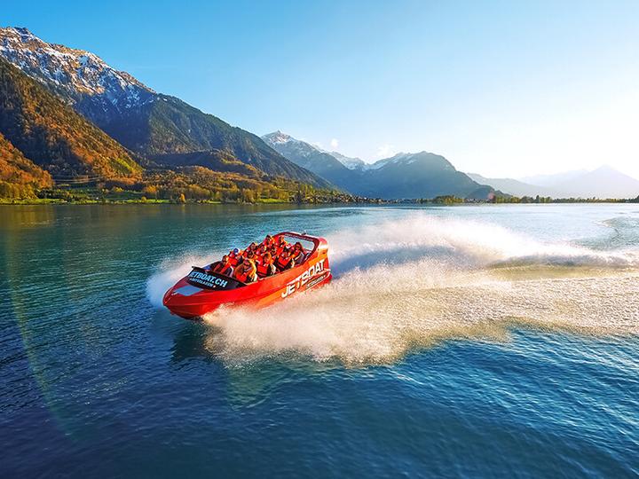 Immagine prodotto Smartbox Avventura all'aperto a Interlaken: gita panoramica in jetboat per 1 adulto (1 pers.)
