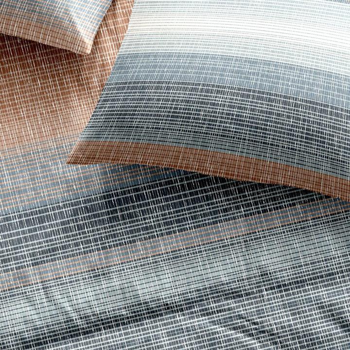 Actual product image Traumschlaf Elverum (Bedding set, 135x200 cm + 80x80 cm)