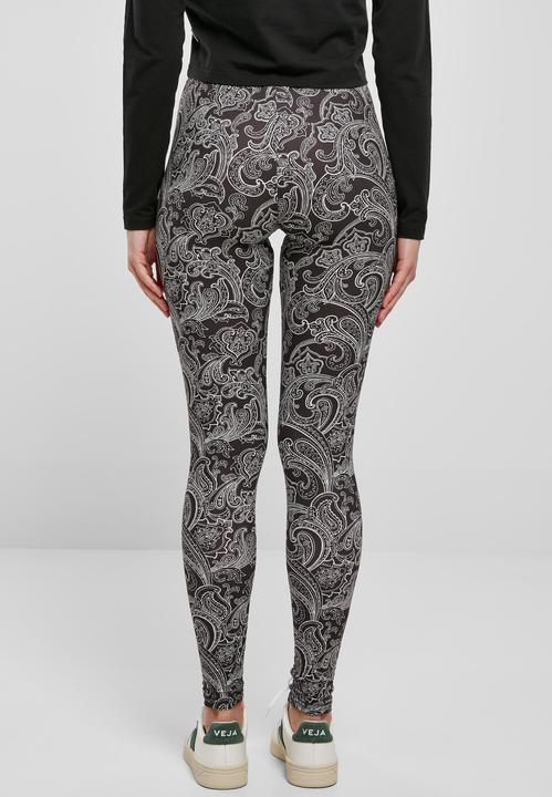 blacknewpaisley