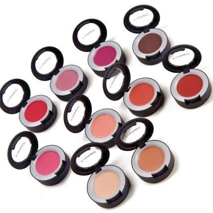 Produktbild MAC Cosmetics Powder Kiss Soft Matte Eye Shadow (These Bags Are Designer)