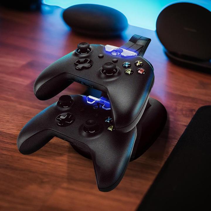 Produktbild JTI Dual-Ladestation für Xbox One-Controller