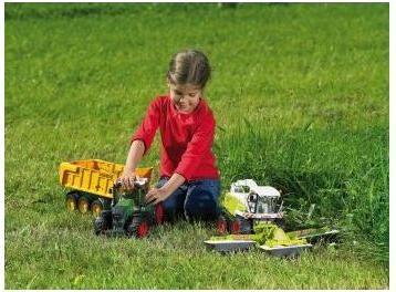 Actual product image Bruder Field choppers