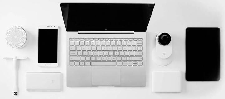 Actual product image Xiaomi Mi Air (13.30", Intel Core i5-8250U, 8 GB, 256 GB, US)
