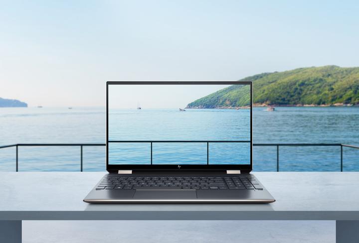 Immagine prodotto HP Spettri 15 x360 (15.60", Intel Core i7-10510510U, 16 GB, 1000 GB, CH)