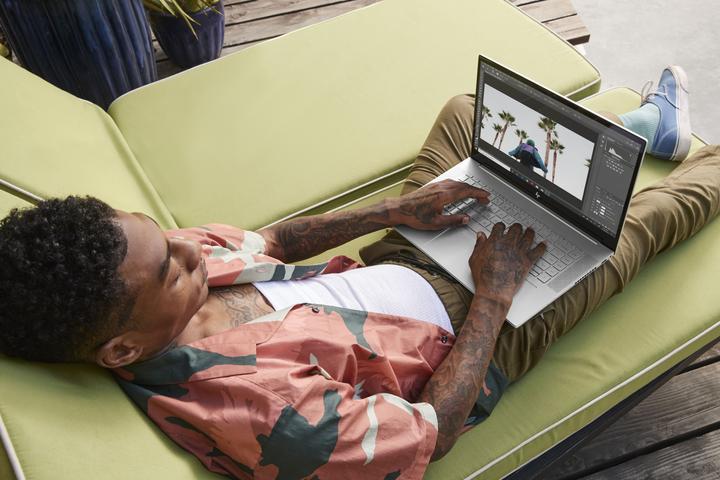Produktbild HP Envy 15 (15.60", Intel Core i7-10750H, 16 GB, 1000 GB, CH)