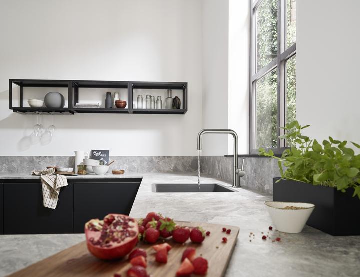 Productafbeelding hansgrohe Talis M54 ééngreeps keukenmengkraan U 220 (afwerking roestvrij staal)