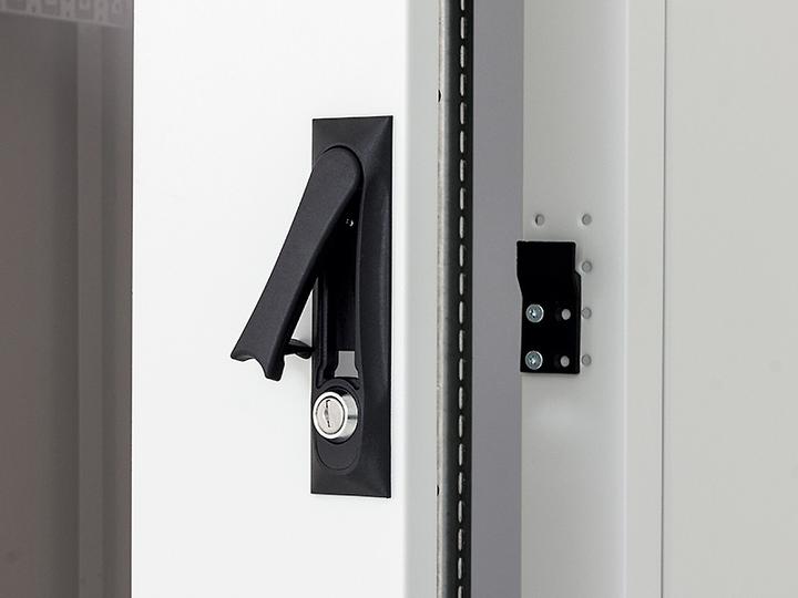 Produktbild Triton RMA-22-A88-CAX-A1 - 19" Standschrank, 22 HE, 800 x 800 mm (22 HE, 19 Zoll Rack)