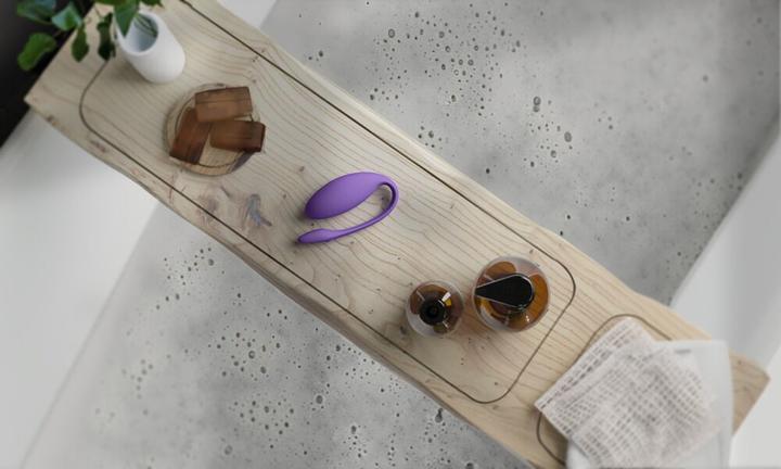 Actual product image We-Vibe Jive Lite app-controlled love egg vibrator