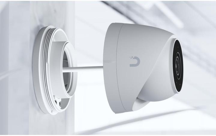 Actual product image Ubiquiti G5 Turret Ultra (2688 x 1512 Pixels)