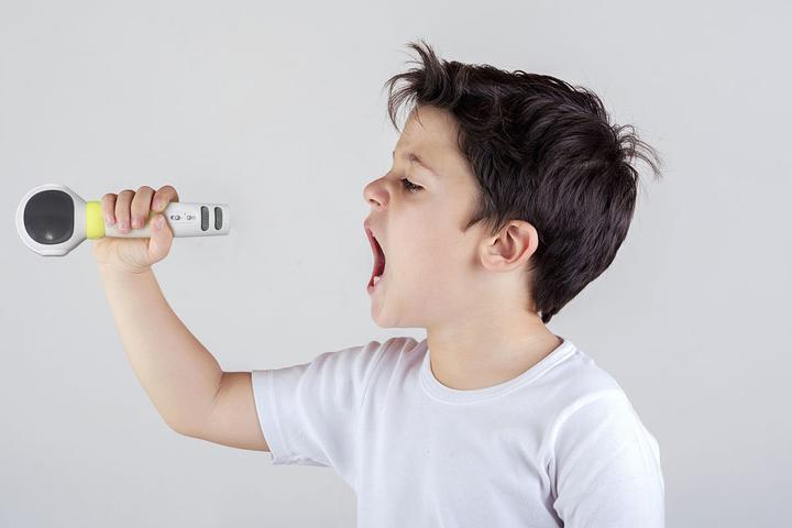 Actual product image Technaxx BT-X36 Kids Karaoke Microphone Mono Speaker, MicroSD,AUX,2000mAh