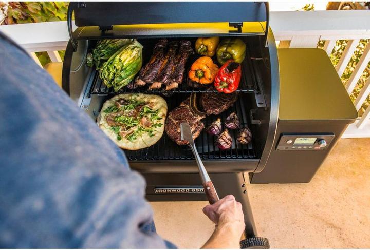 Actual product image Traeger Ironwood 650