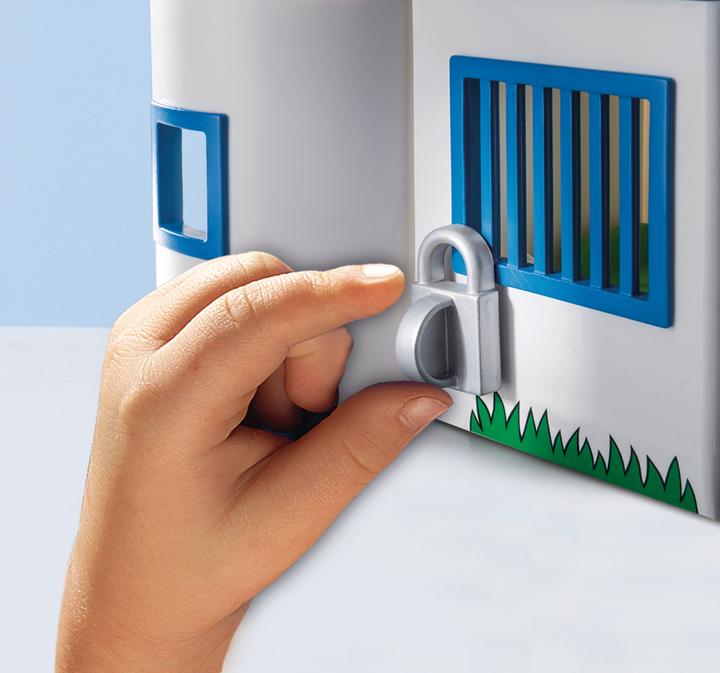 Actual product image Playmobil My pickup police station (9382)