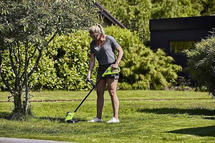 Actual product image Greenworks Cordless lawnmower G24LT25 (without battery and charger)