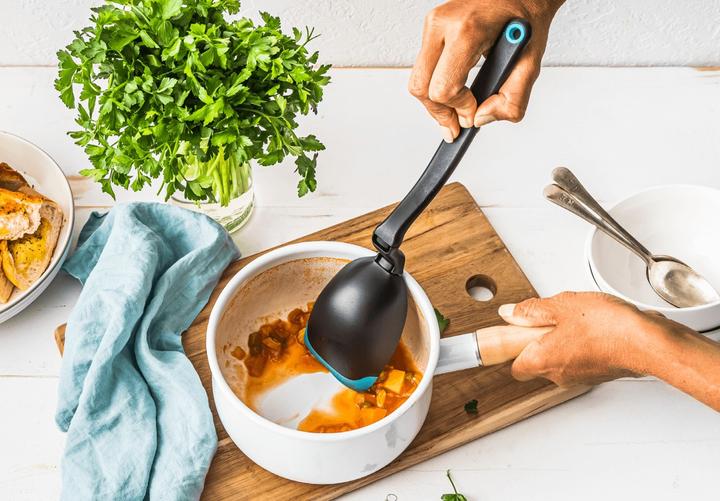 Actual product image DreamFarm Cooking and Serving Spoon Spadle red