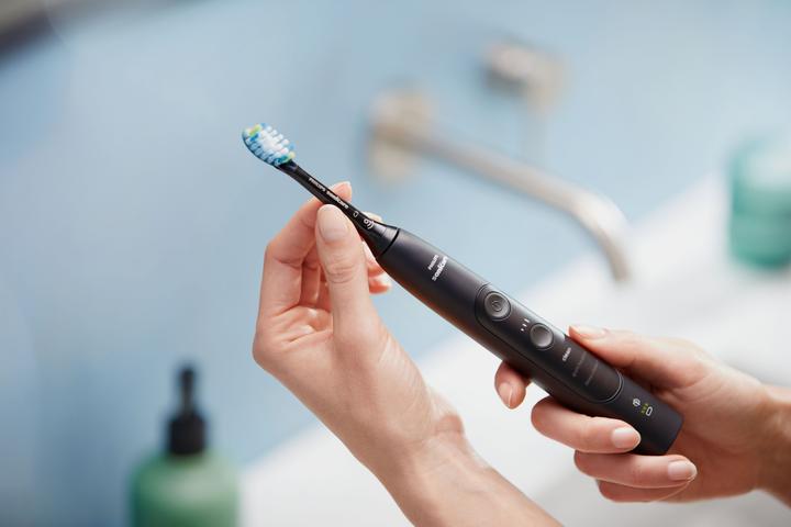 Actual product image Philips Sonicare ExpertClean 7300 (Sonic toothbrush)